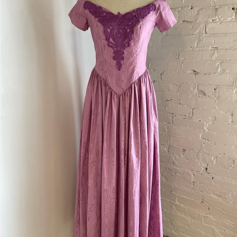 1980s Elegant Lavender Off-Shoulder Dress